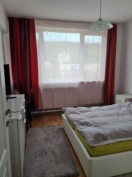 Apartament cu 3 camere, 65mp, etaj intermediar, finisat, mobilat si utilat, in Grigorescu - 1