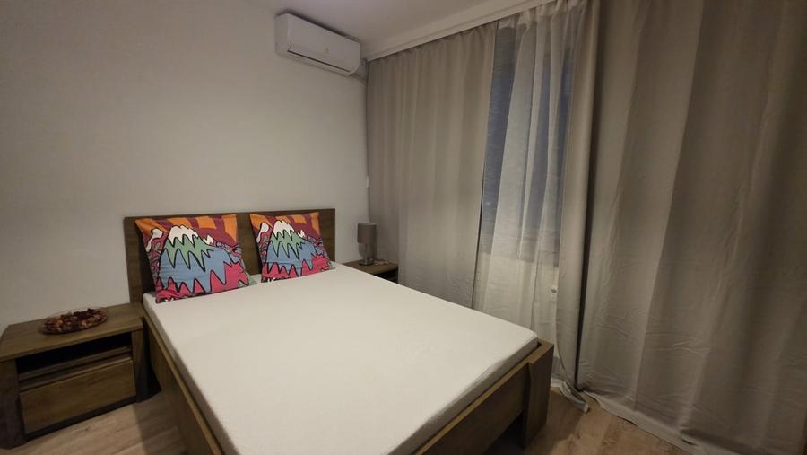 Apartament cu 2 camere decomandat în Baba Novac