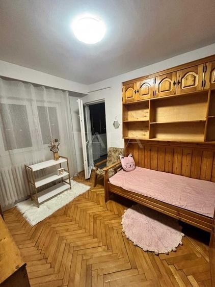 Apartament cu 3 camere decomandat, mobilat în Zorilor
