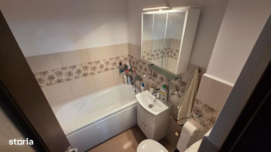 Apartament cu 2 camere decomandat în Sud