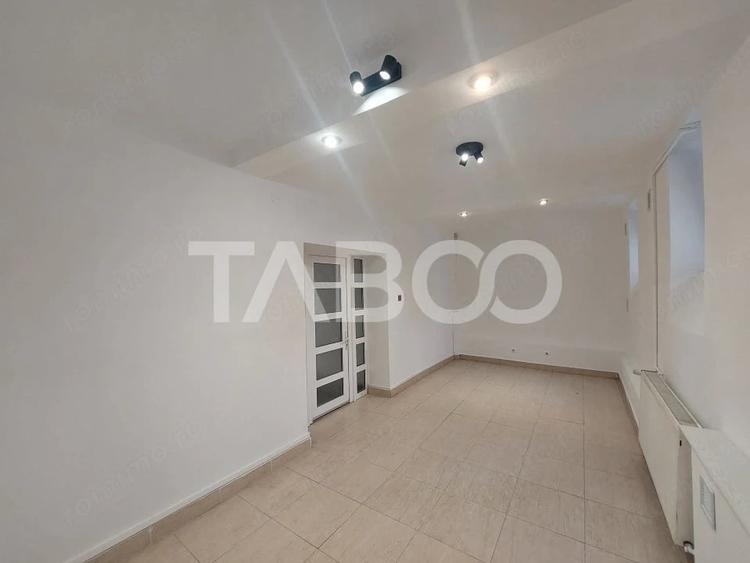 Spațiu comercial, de 94 mp, în Central