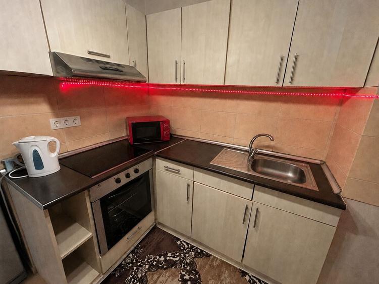Apartament cu 2 camere decomandat, mobilat în Tătărași