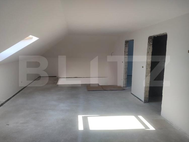 Casă individuală cu 6 camere cu Canalizare în Exterior Nord