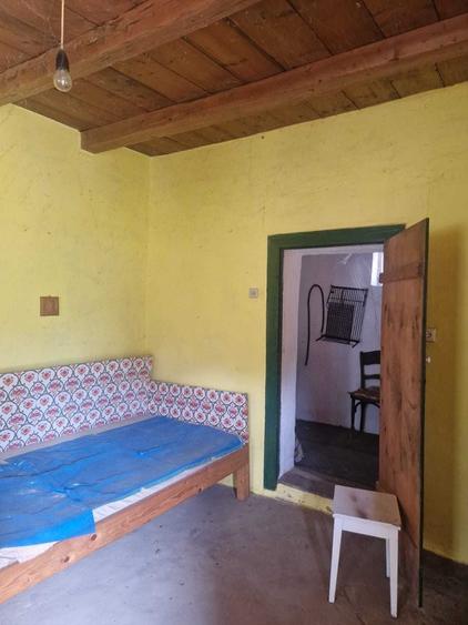 Casă cu 4 camere în Țeghea