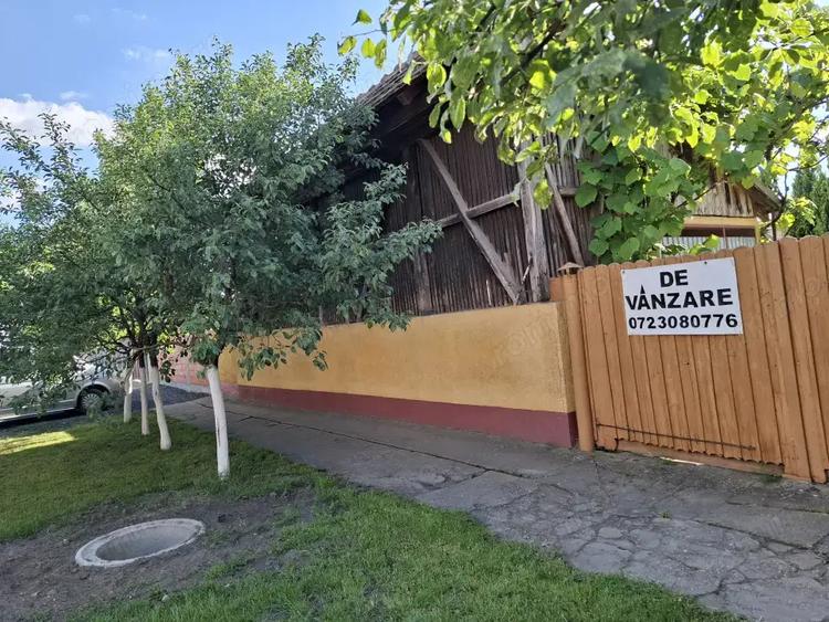 Casă cu 5 camere cu Teren 2117 Mp în Nădlac