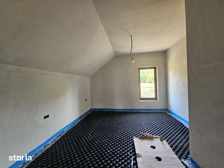Casă cu 5 camere cu Teren 783 Mp în Feleacu