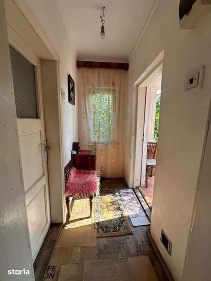 Casă cu 3 camere cu Teren 300 Mp în Central