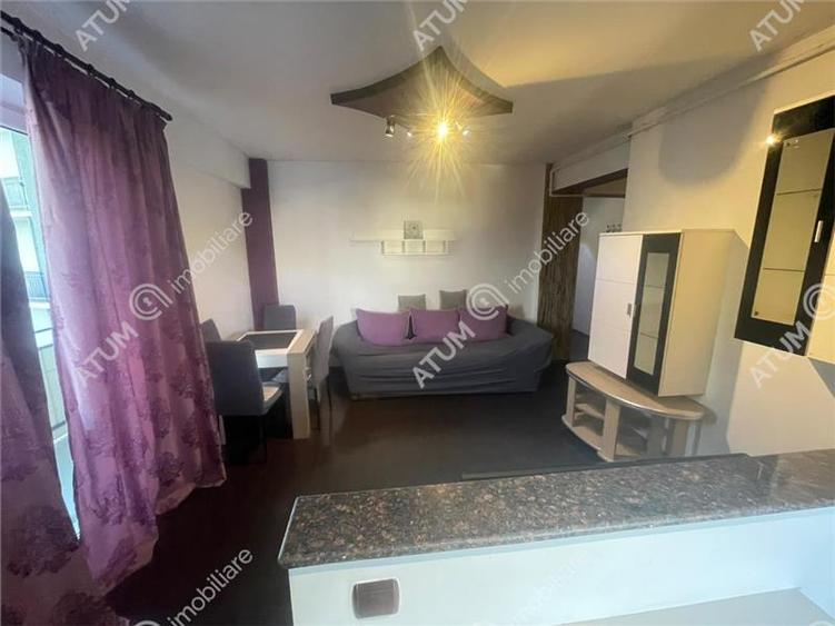Apartament cu 3 camere decomandat, mobilat în Turnișor