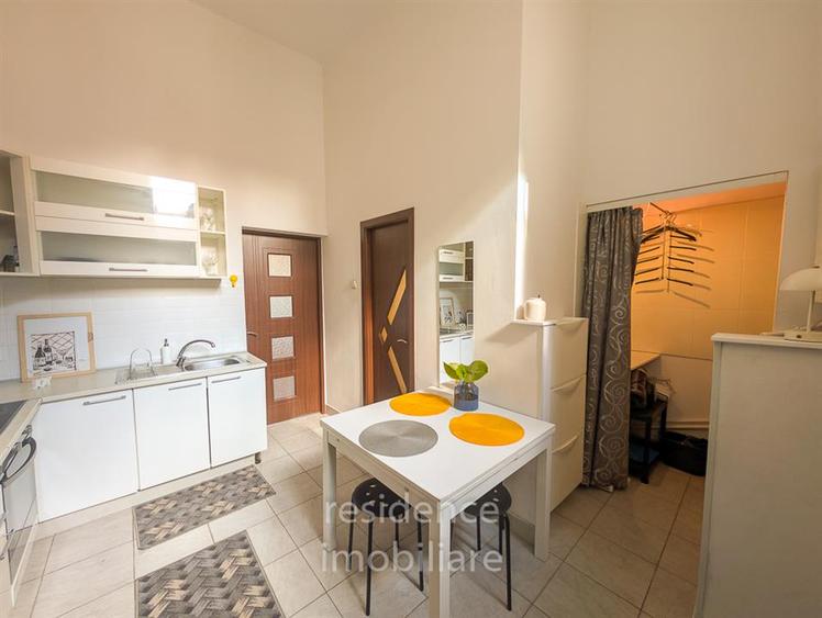 Apartament cu 2 camere decomandat în Ultracentral