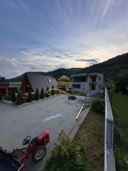 Casă individuală cu 2 camere cu Canalizare în Hăghiac (Dofteana)