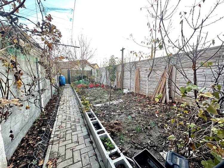 Casă cu 3 camere cu Teren 250 Mp în Sânandrei
