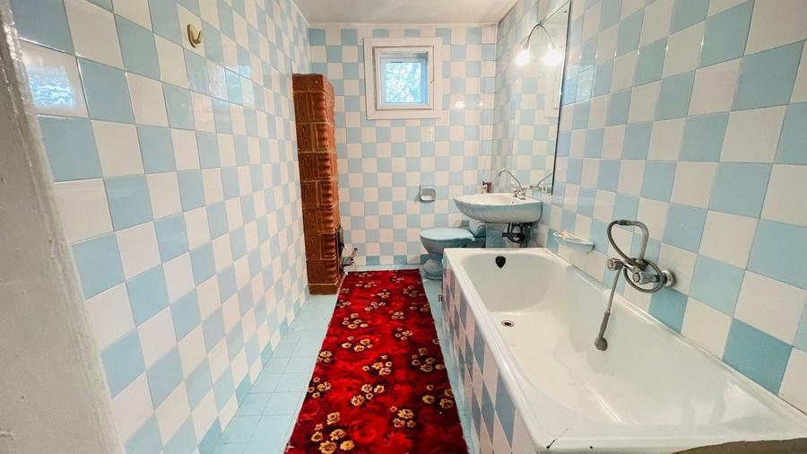 Casă individuală cu 7 camere cu Canalizare în Mehala