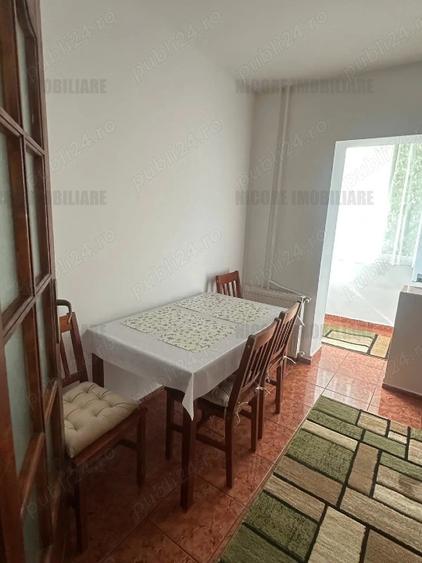 Apartament cu 2 camere decomandat în Girocului