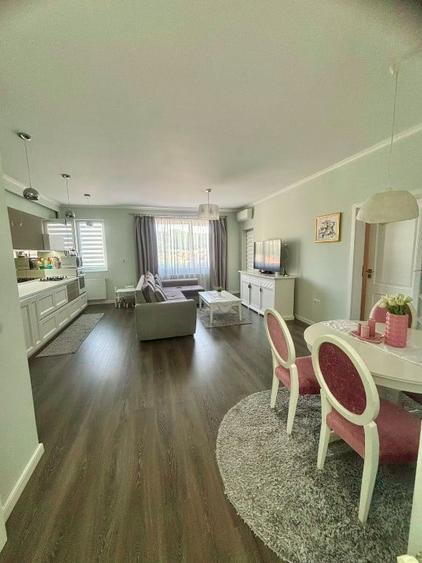 Apartament cu 2 camere semidecomandat în Florești