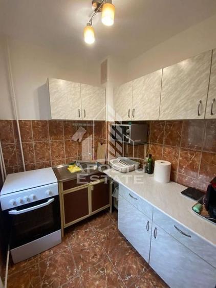 Apartament cu 2 camere, renovat, etaj intermediar,zona Sa... - 3