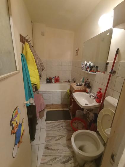 Apartament cu 2 camere decomandat, mobilat în Nicolina