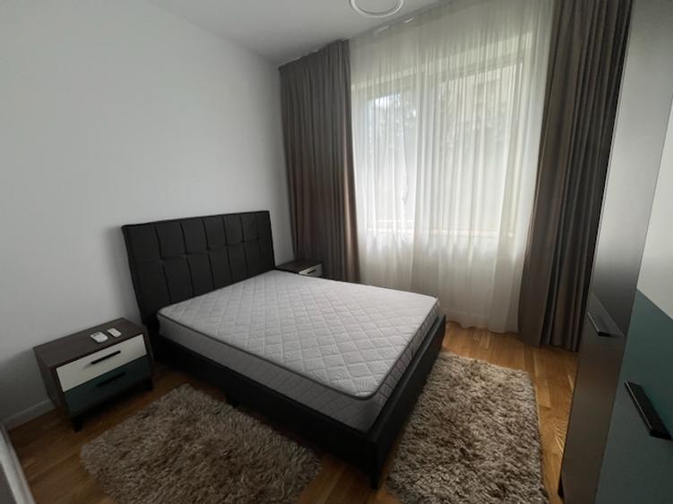 Apartament cu 3 camere decomandat în 1 Mai