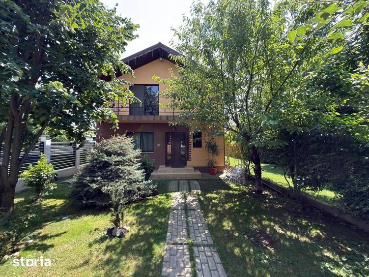 Casă cu 4 camere cu Teren 400 Mp în Tunari