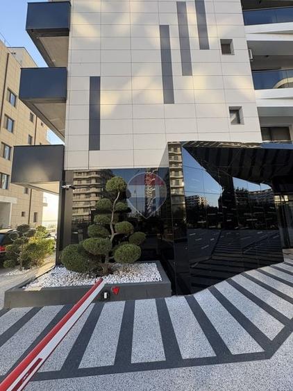 Apartament cu 2 camere semidecomandat, mobilat în Central