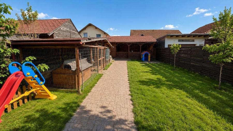 Casă cu 4 camere cu Teren 400 Mp în Tărlungeni