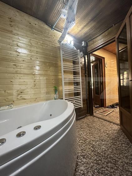 Casă individuală cu 3 camere cu Canalizare în Nord-Vest