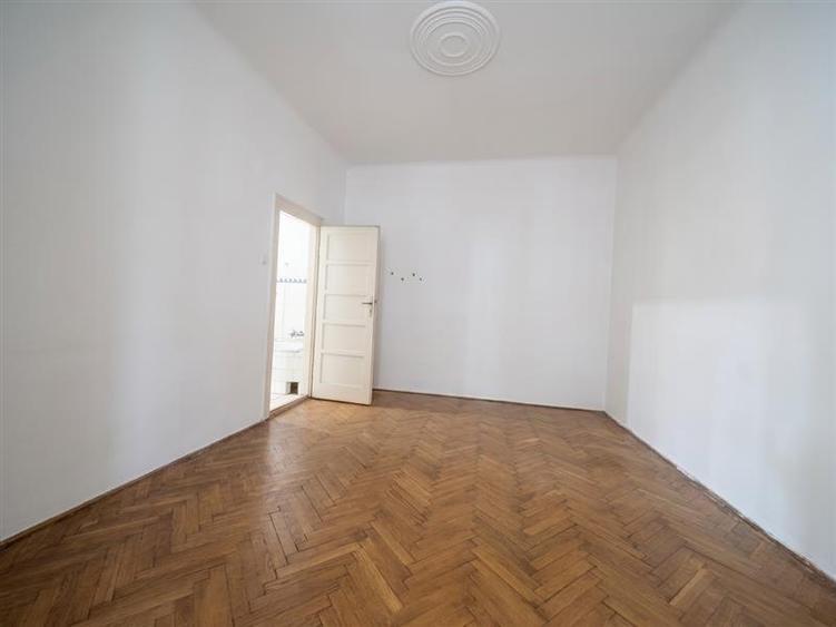 Apartament cu 2 camere nedecomandat în Ultracentral