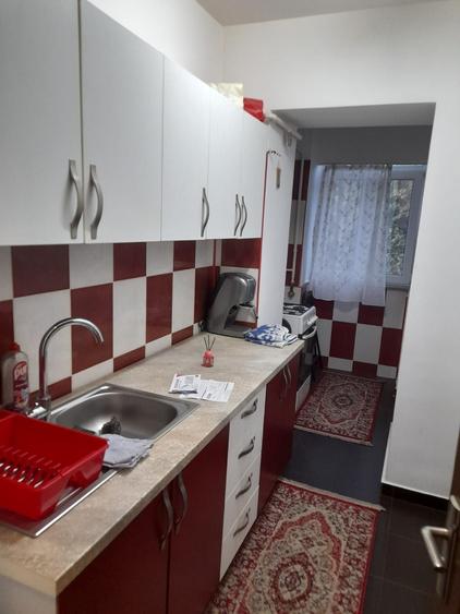 Garsonieră decomandată în Central