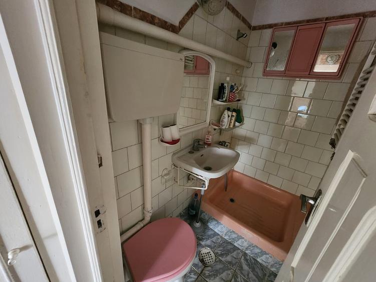 Duplex cu 4 camere cu Canalizare în Nicolina