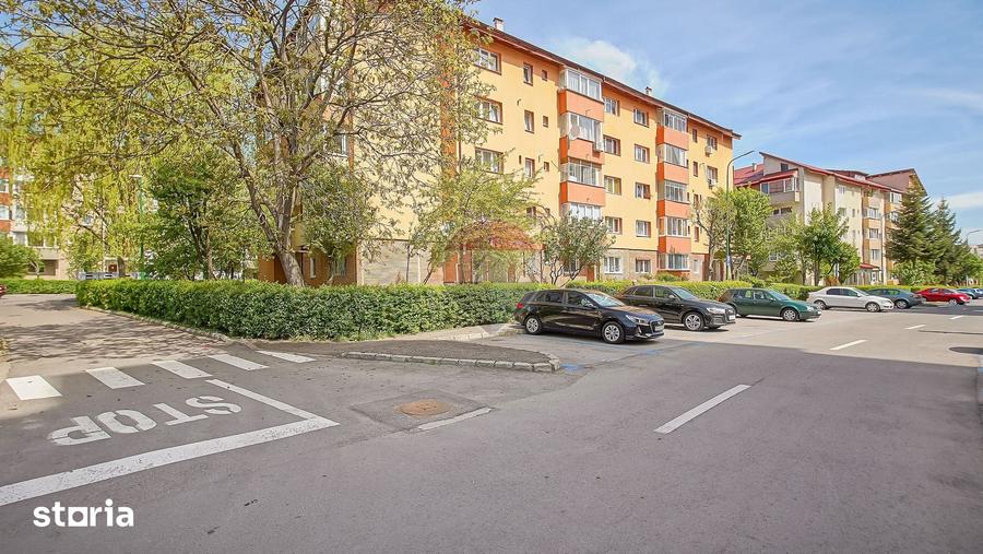 Apartament cu 2 camere decomandat în Valea Cetății