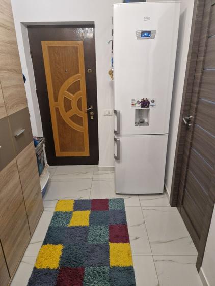 Apartament cu 2 camere decomandat în Vest