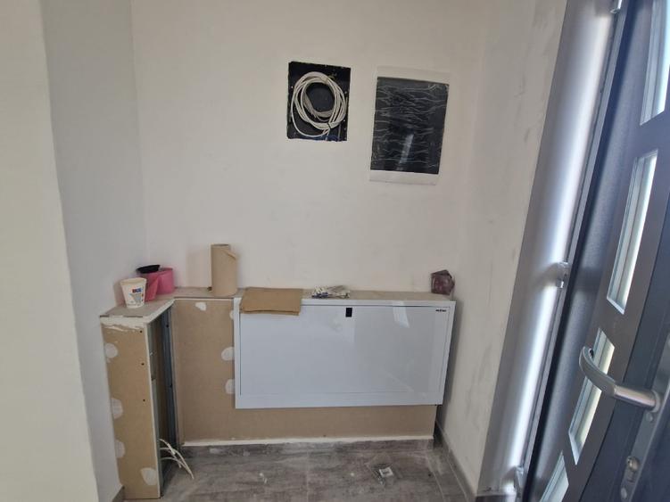 Casă individuală cu 3 camere cu Teren 300 Mp în Central