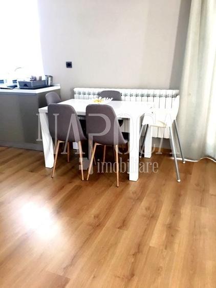 Apartament cu 3 camere semidecomandat în Între Lacuri