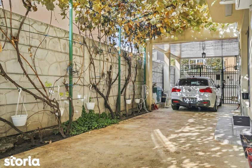 Casă cu 10 camere cu Teren 336 Mp în Colentina