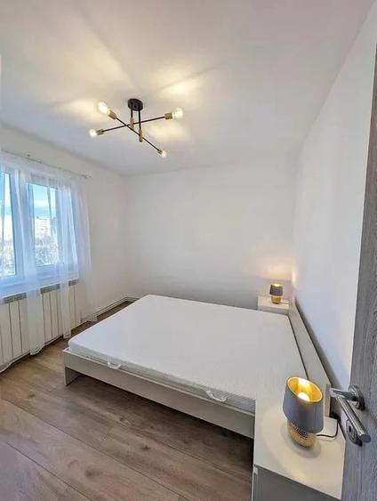 Apartament cu 2 camere semidecomandat în Centrul Civic