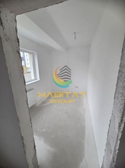 Apartament cu 3 camere decomandat în Berceni