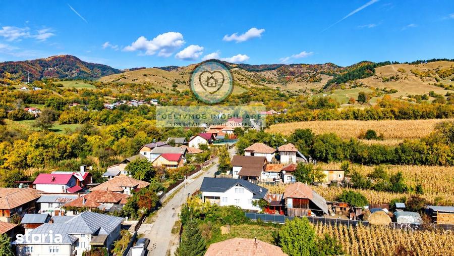 Casă cu 3 camere cu Teren 789 Mp în Starchiojd