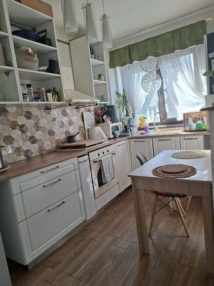 Casă cu 4 camere în Sânpetru