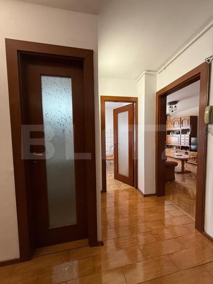 Apartament cu 3 camere decomandat, mobilat în Aradului