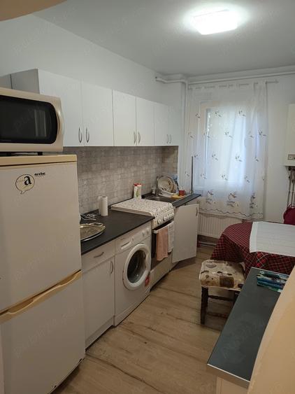 Apartament cu 2 camere semidecomandat în Hipodrom 3
