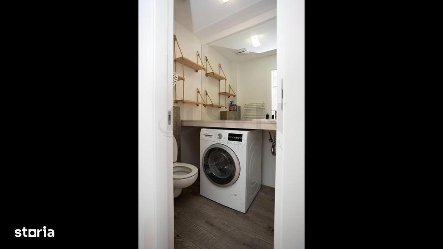 Apartament cu 3 camere semidecomandat, mobilat în Calea Călărașilor