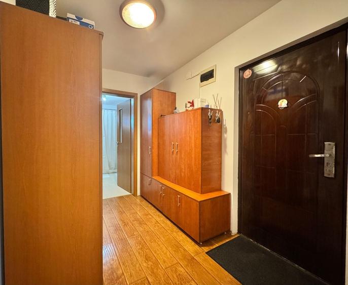 Apartament cu 3 camere în Giroc