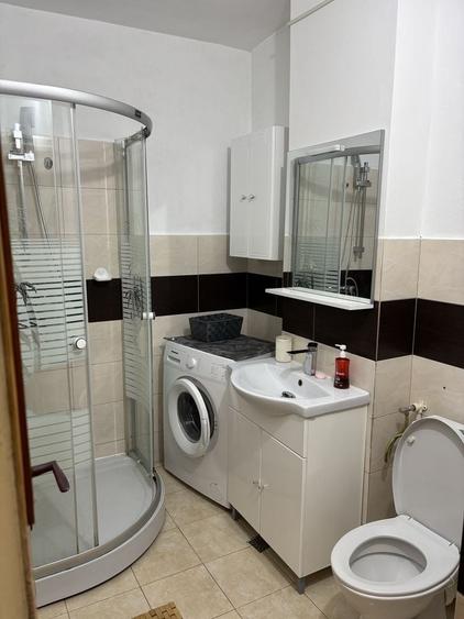 Garsonieră decomandată în Central