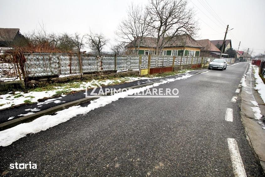 Casa 3 camere,1 baie,100 mp, 2.700 mp teren,0% comision - 3