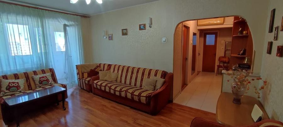 Apartament cu 3 camere decomandat, mobilat în Obor