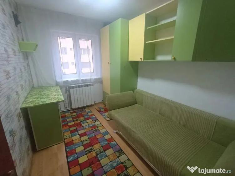 Apartament cu 2 camere semidecomandat în George Enescu