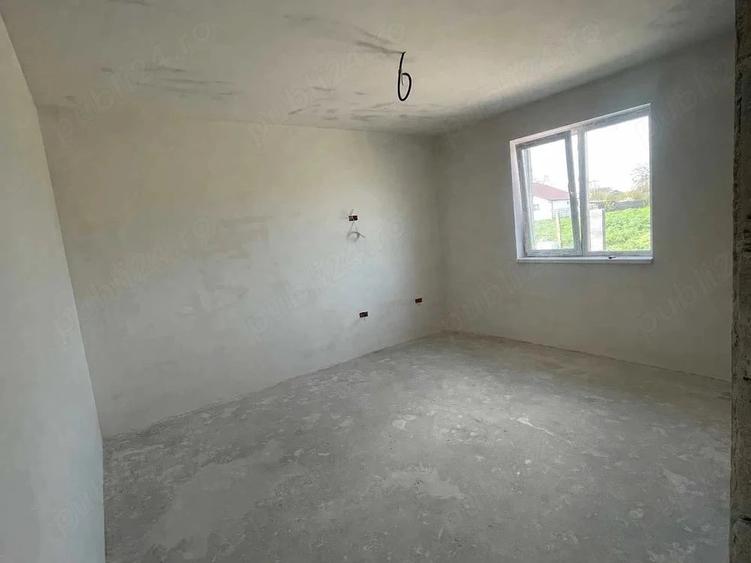Casă cu Teren 440 Mp în Cumpăna