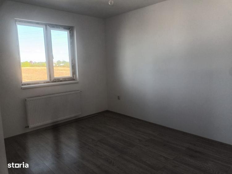 Casă cu 4 camere în Bâcu