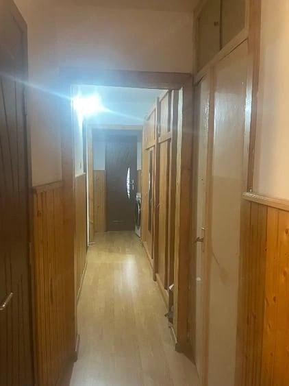 Apartament cu 3 camere decomandat în Girocului