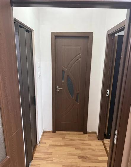 Apartament cu 2 camere semidecomandat, mobilat în Dristor