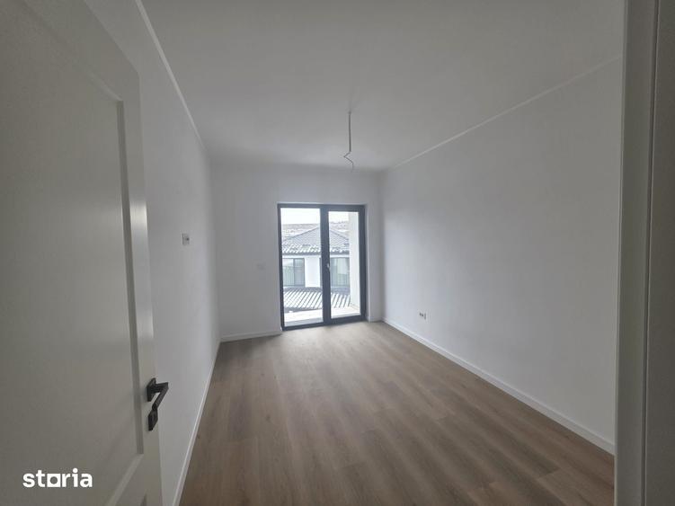 Apartament cu 4 camere în Bârnova